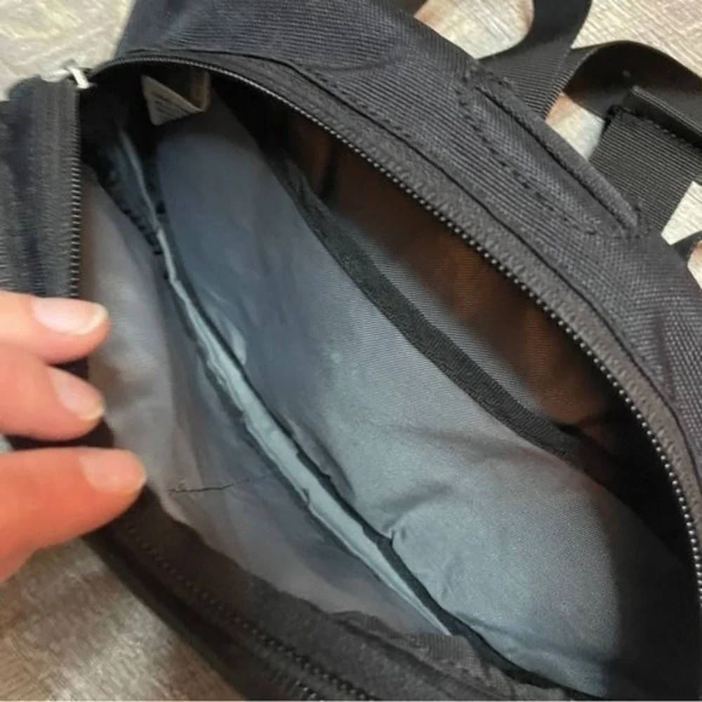 Marmot Black Canvas Sling Bag Crossbody Backpack Mesh Back Hiking Travel‎ Pack
